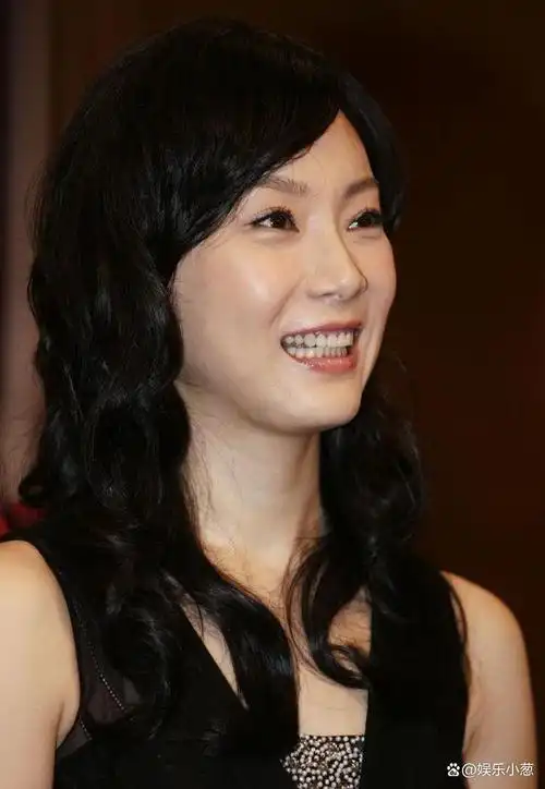 陈数,出道多年零绯闻,拒绝富豪5次求婚,嫁2婚丈夫结婚8年没娃