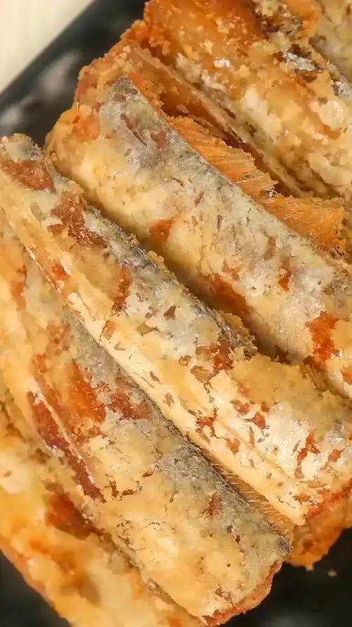 干炸带鱼做法简单,关键好吃