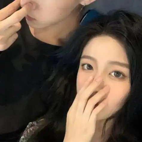 简单低调的情侣头像一对两张,很久之后我才懂幸福是什么