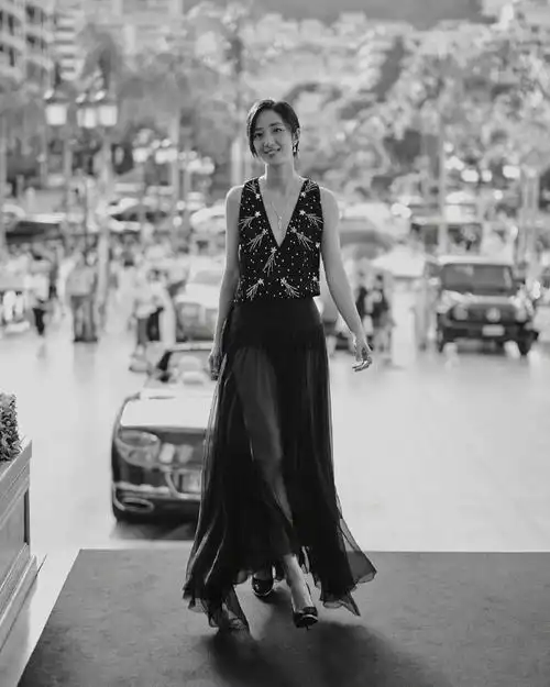 桂纶镁##珠宝与时计之美