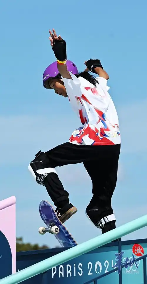 图集|滑板"小孩姐"崔辰曦晋级决赛!