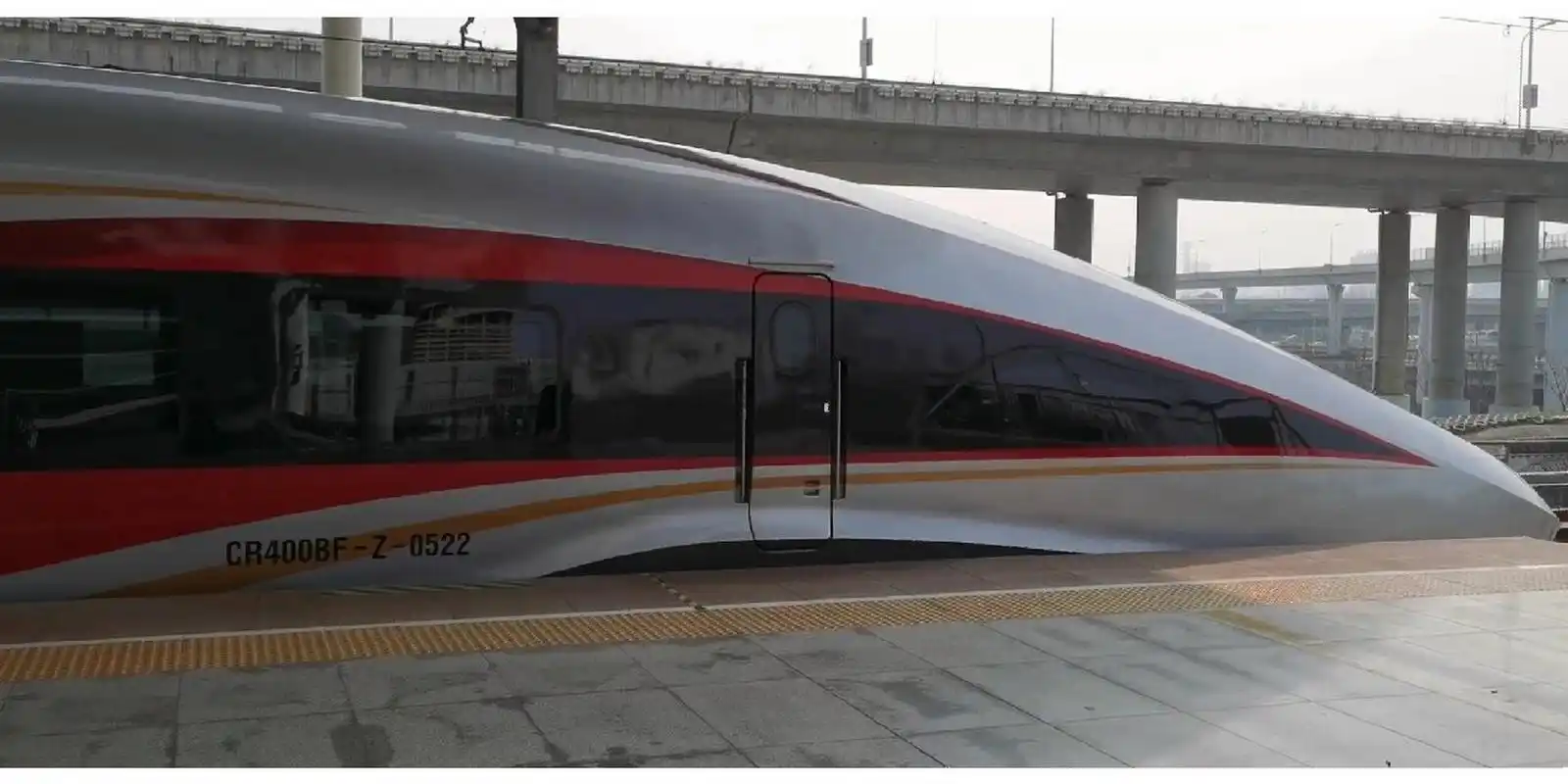 作为智能动车组的代表系列之一,龙凤呈祥自然要出一个专场.