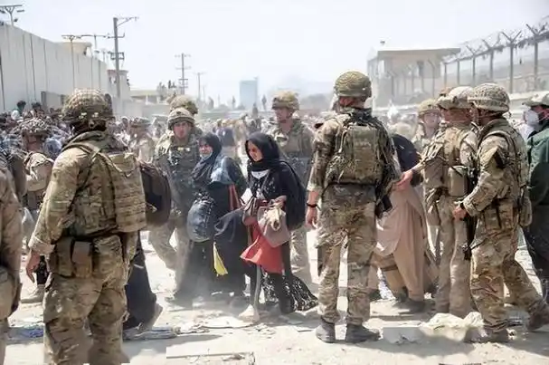 并且凭借反恐的名义顺利插手中东,铲除了大量恐怖分子,以及他们自认为