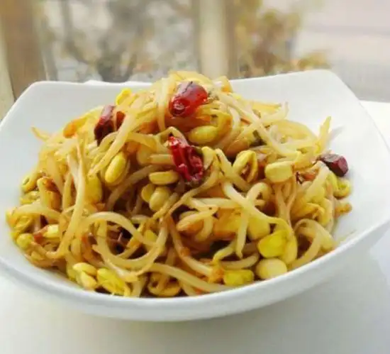 炒黄豆芽