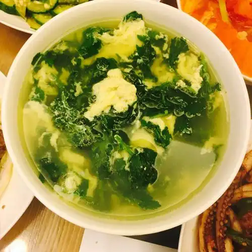 无敌小胖纸做的菊叶蛋汤