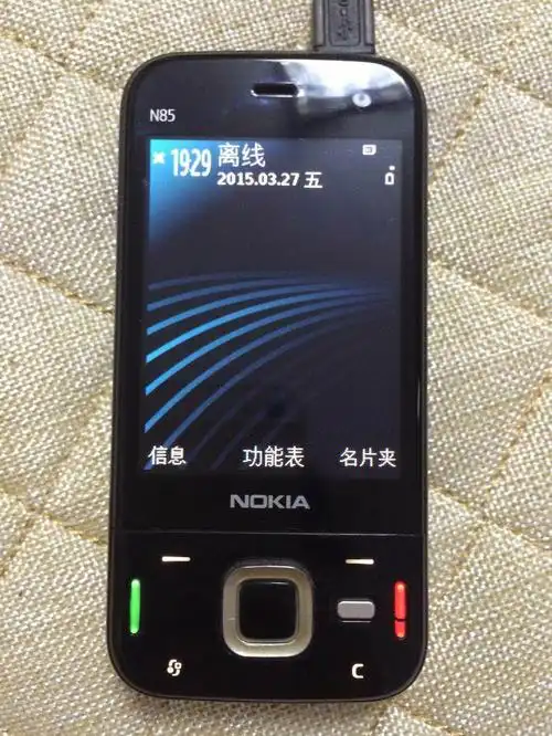 诺基亚n85