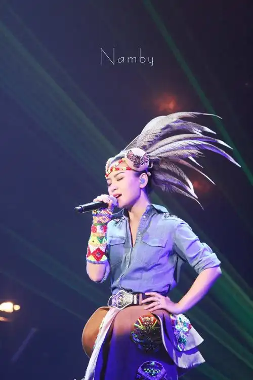 boom!周笔畅2015巡回演唱会 香港站