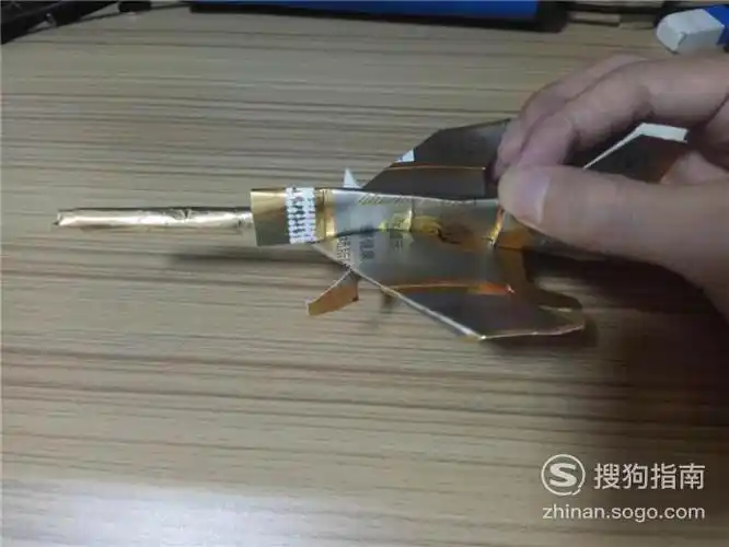 用纸烟盒来手工制作飞机优质