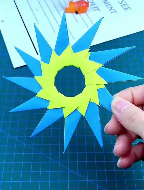 教你折个好玩的回旋飞镖 飞镖 手工折纸-度小视