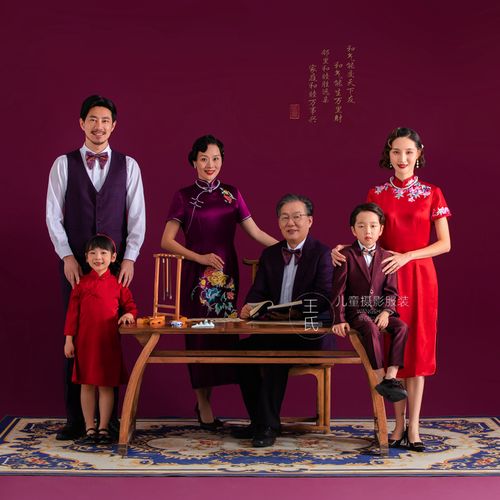 全家福亲子装一家六口2022年展会新款影楼西装家庭装新年装旗袍