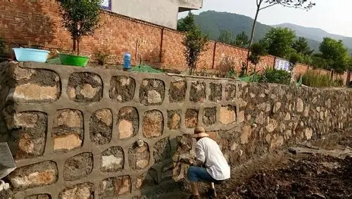 浆砌石护坡勾缝