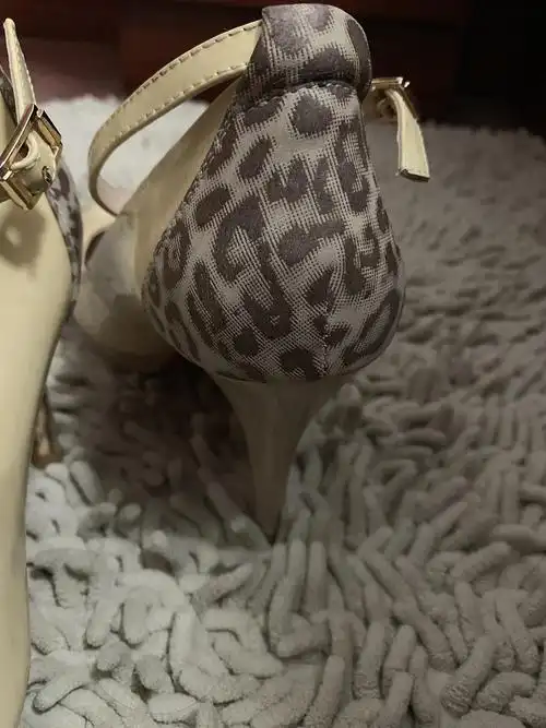 转让闲置高跟鞋