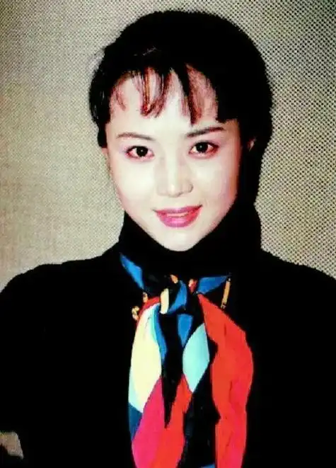 "最心机"的女明星茹萍,二婚傍百亿影帝,一家四口全是演员