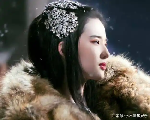 刘亦菲演王语嫣时的颜值美到窒息,任意角色都有不同的韵味!