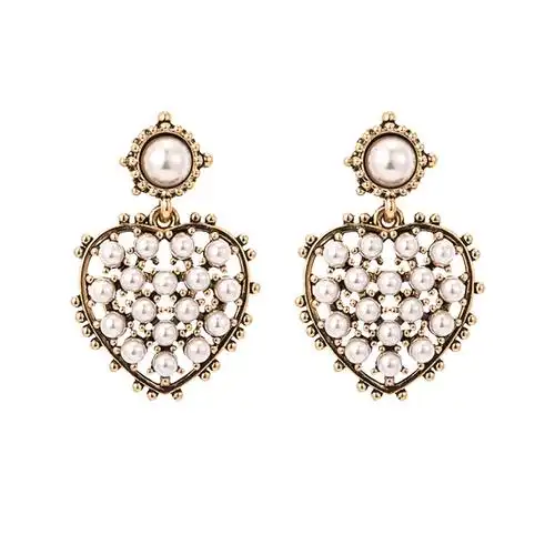 【大牌心形耳钉复古黄铜做旧爱心珍珠耳环:d家复古黄铜做旧爱心珍珠