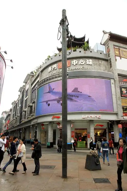 深圳东门步行街