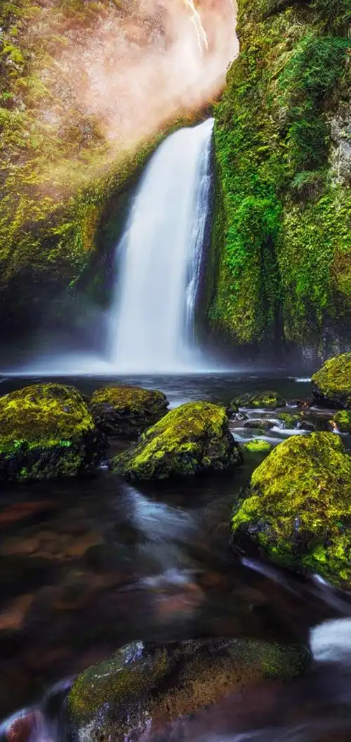 大自然最美的景色也只不过如此-美丽的瀑布