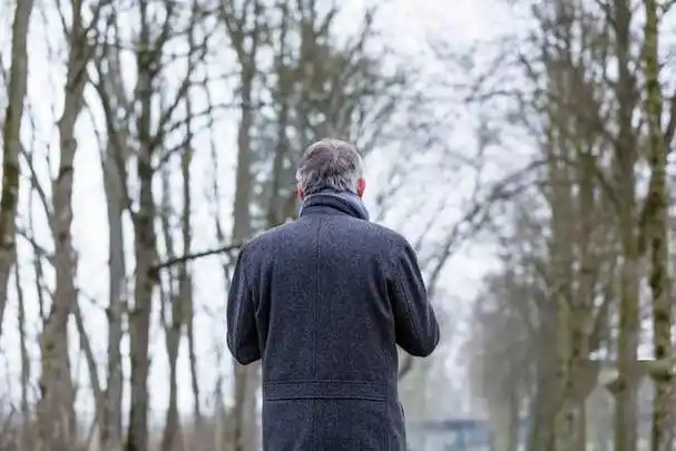 前夫吃瘪她毫不客气地斥责儿子直接撕破脸