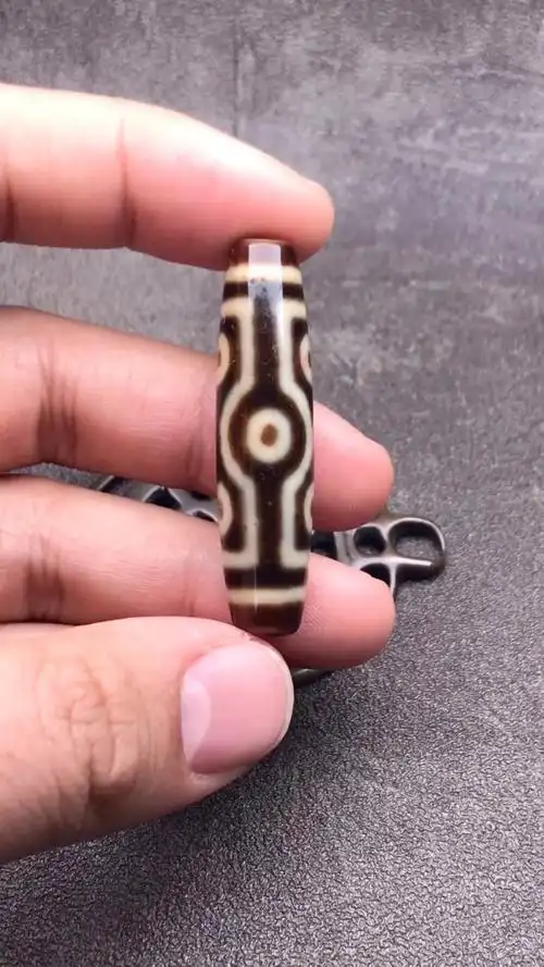 藏传至纯七眼天珠