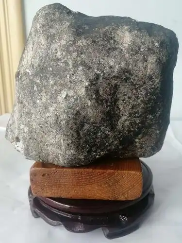 石陨石——无磁