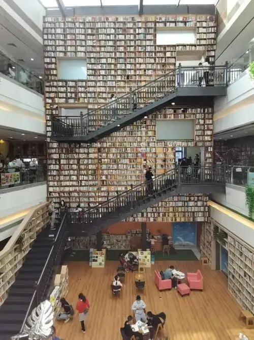 首家广佛共建图书馆广州图书馆南海天河城分馆10月18日正式启用