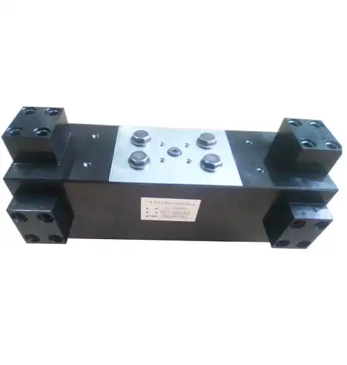 双作用往复超大流量液压增压器