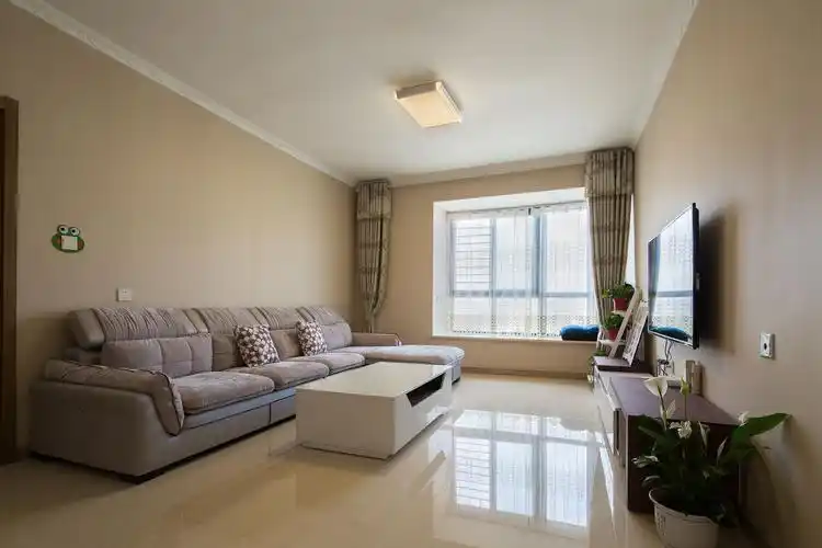 客厅该铺地板还是地砖,现在终于真相了!