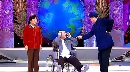 经典回顾:赵本山范伟春晚小品《卖车》,金句频出,让人笑不停