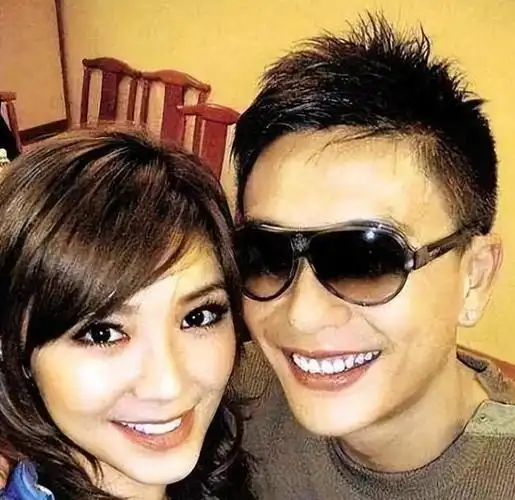 事实证明风流不下流无房可塌的黄宗泽才是娱乐圈真正的清醒