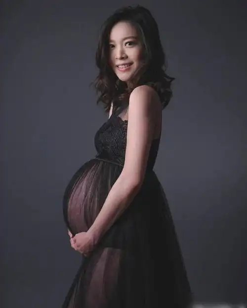 谁是最美孕照的香港女艺人倪晨曦岑丽香都没她漂亮