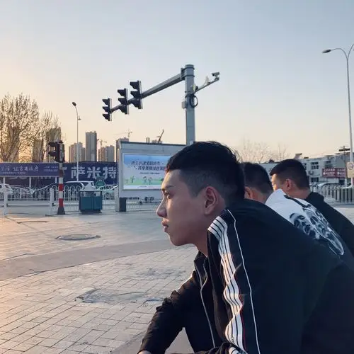 黄飘飘·鹤轩马仔的主页-快手直播