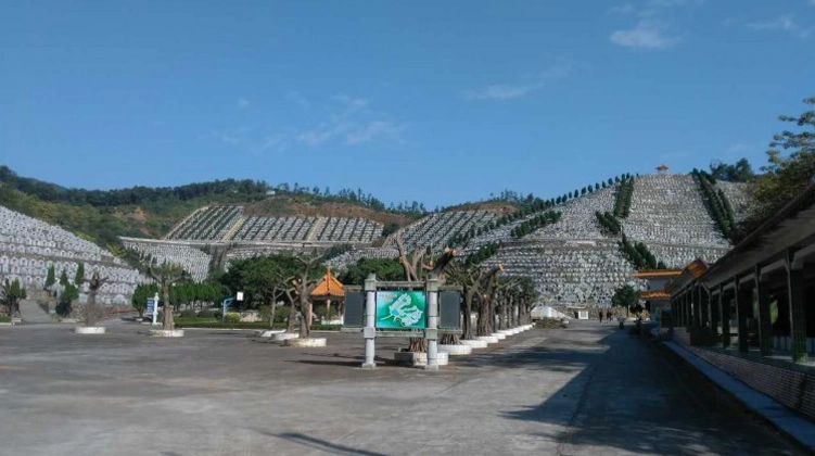 长青墓园墓区景观  2张>>