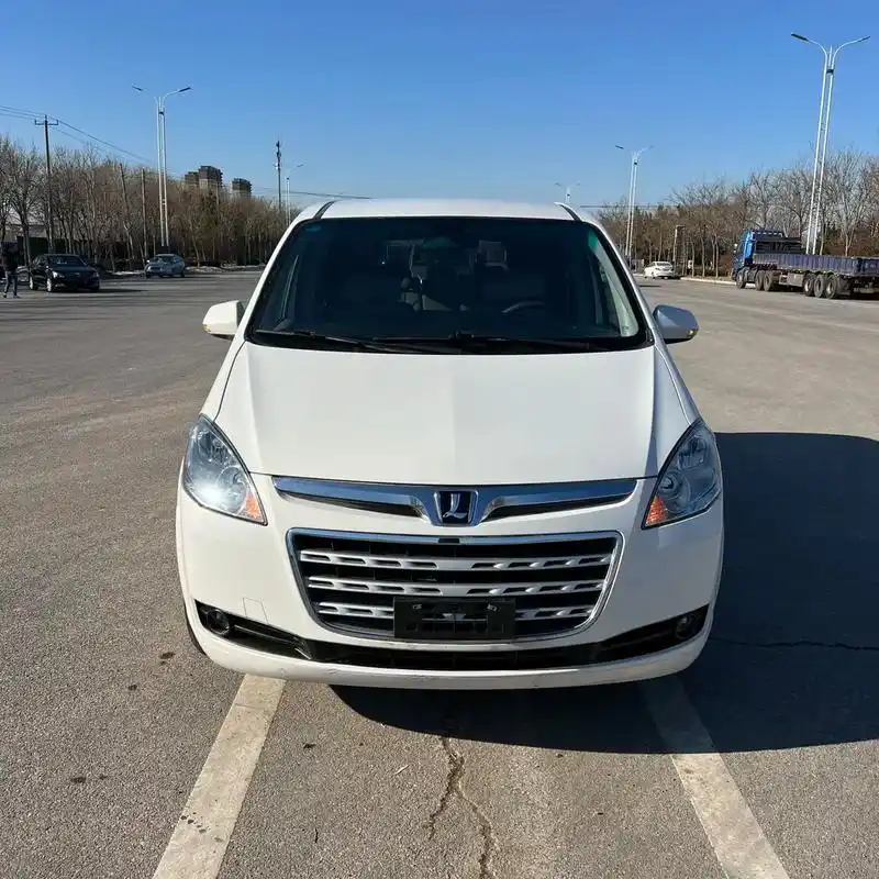 新到家2014年11月纳智捷大七mpv,指导价21.8万,2 - 抖音