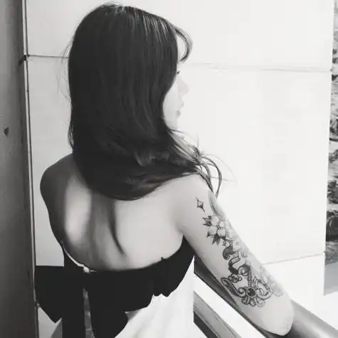 纹身伤感头像女生 女生头像图片大全 -【爱个性】