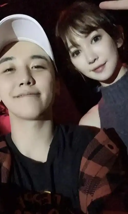 现在才知道,演员李易峰被封杀原因,原来是因为"她"李沁