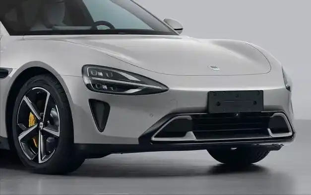 小米电动车su7官图曝光由前bmw设计师操刀预计售价30万起