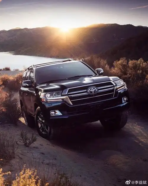 精美汽车图集丰田陆地巡洋舰lc200传承版