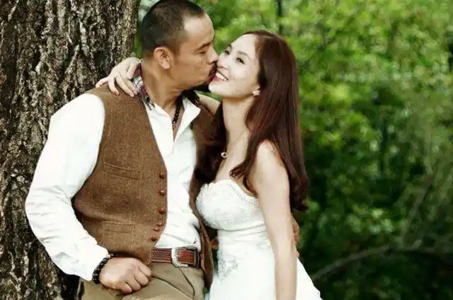 他是有35块金牌的运动员,半路改行做演员,意外走红还抱得美人归_晋松