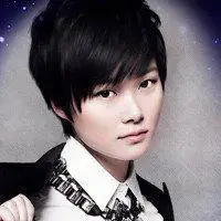 李宇春头像图片【点击鼠标右键下载】