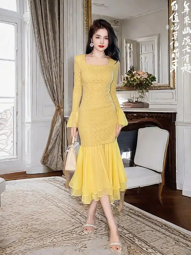 减龄显白长袖连衣裙.