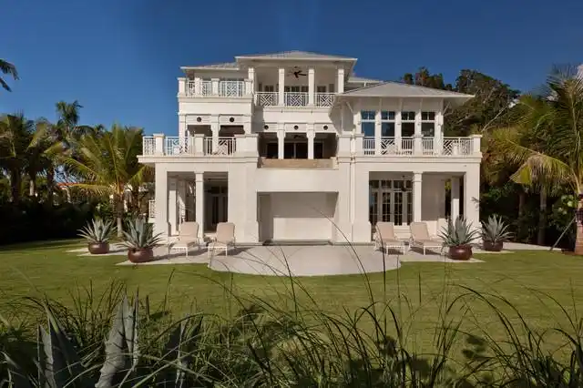 现代美式风格三层独栋别墅梦幻家具空中花园装修