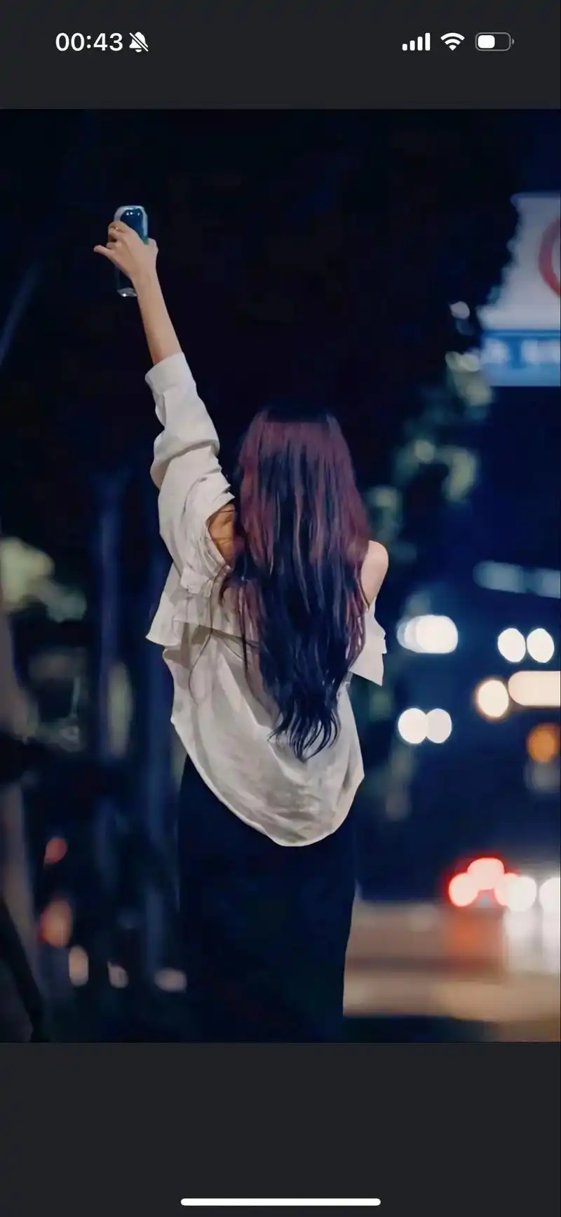 有没有人跟我一样,情绪低落的时候,谁也不想联系,独自一人躺在床上