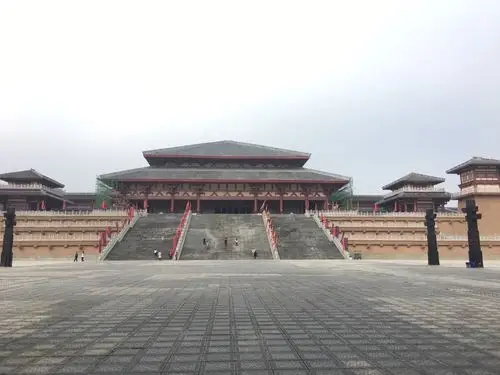 远景内景司马门经常在剧里一闪而过八,不夜天右手