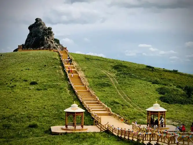 扎赉特旗—神山