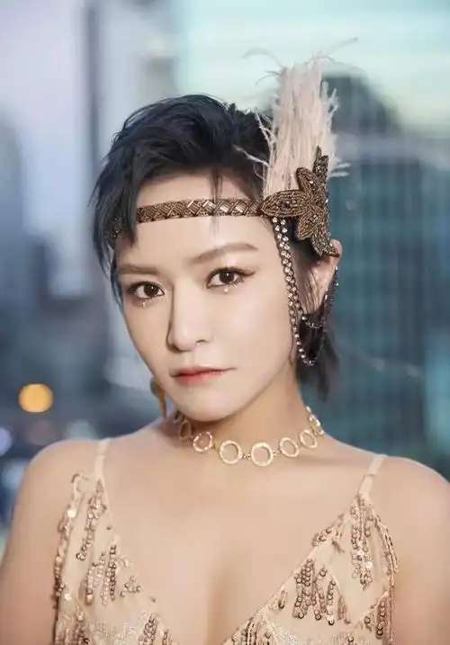 思文豪掷两套房,用十分钟西安买套房!